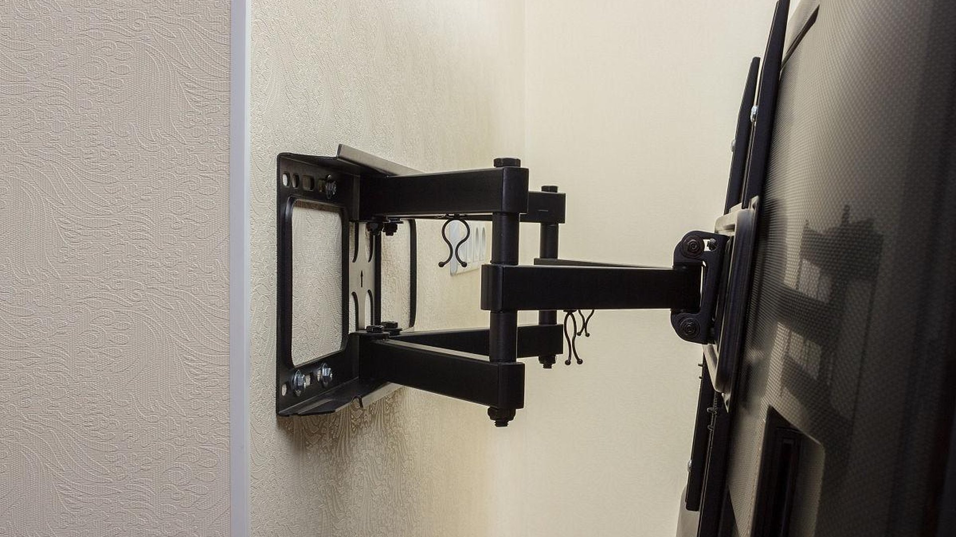 wandsteun tv arm 55 inch appartement binnenstad am